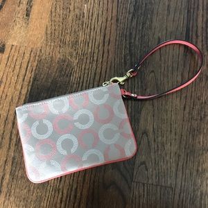 coach small wristlet